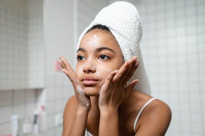 How to Develop a Healthy Skin Care Routine